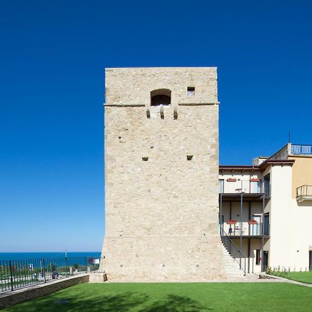 Torre Della Loggia - Dimora Storica - Ortona Acomodação com café da manhã Exterior foto