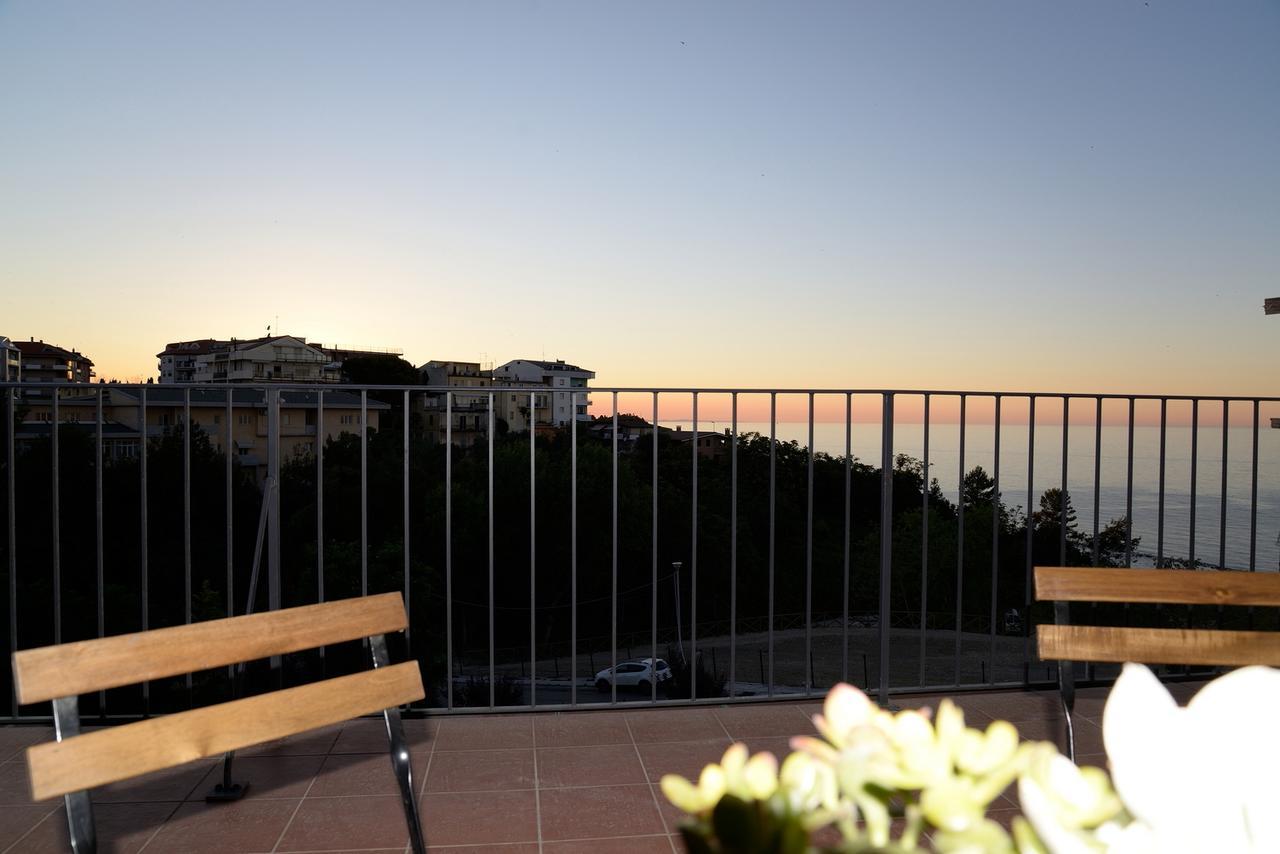 Torre Della Loggia - Dimora Storica - Ortona Acomodação com café da manhã Exterior foto